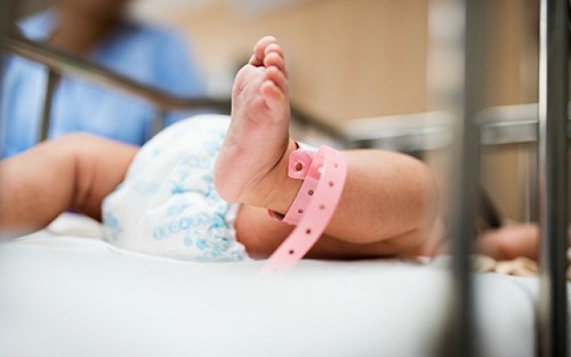 Las prestaciones por maternidad quedan exentas del IRPF